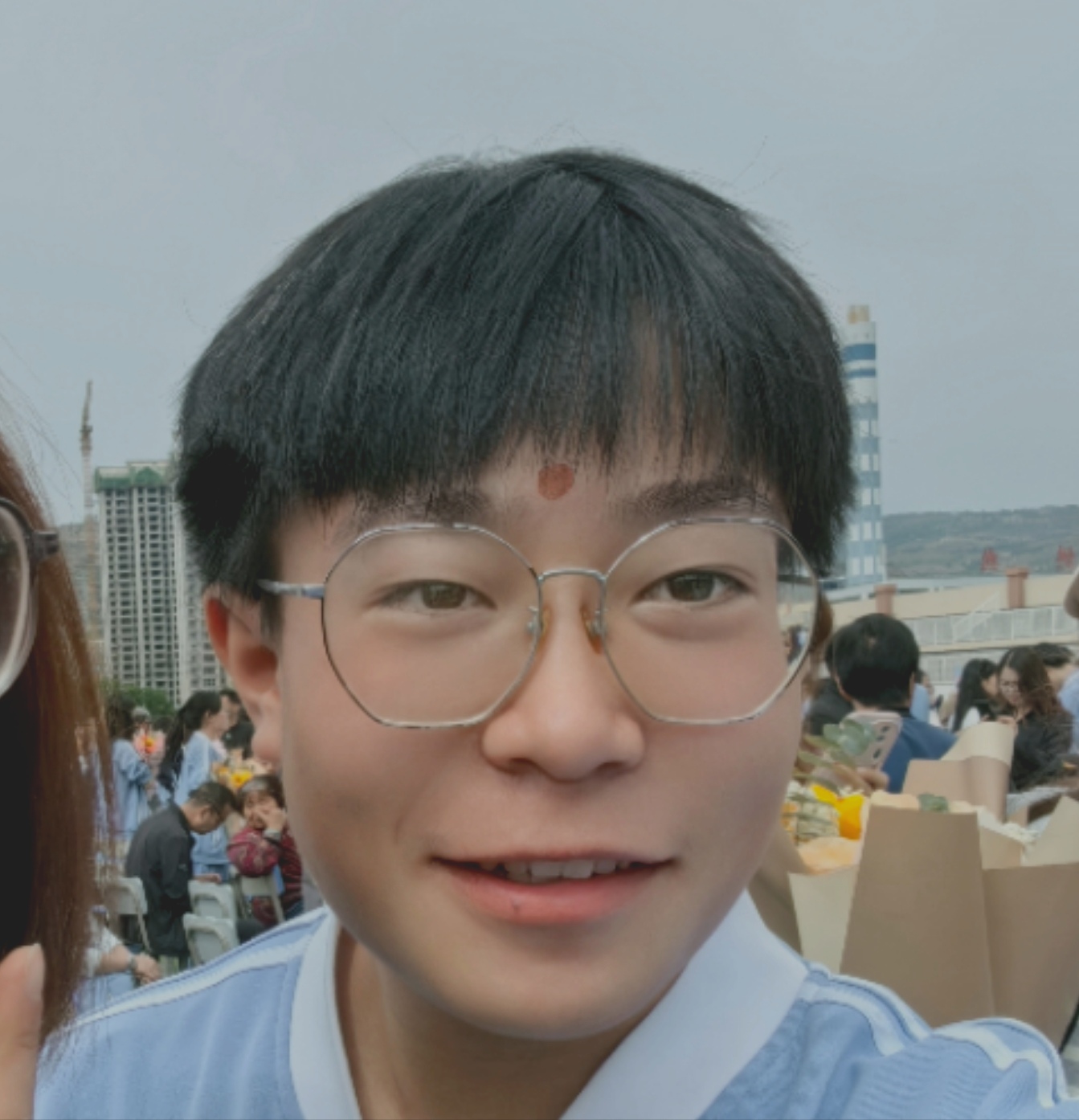 张教员照片